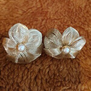 Vintage Princess Handmade West-Germany Filegree Flower Earings